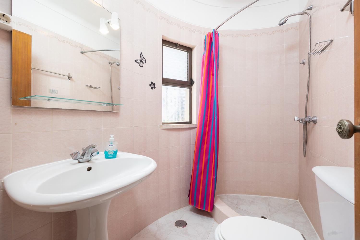 En suite bathroom with shower