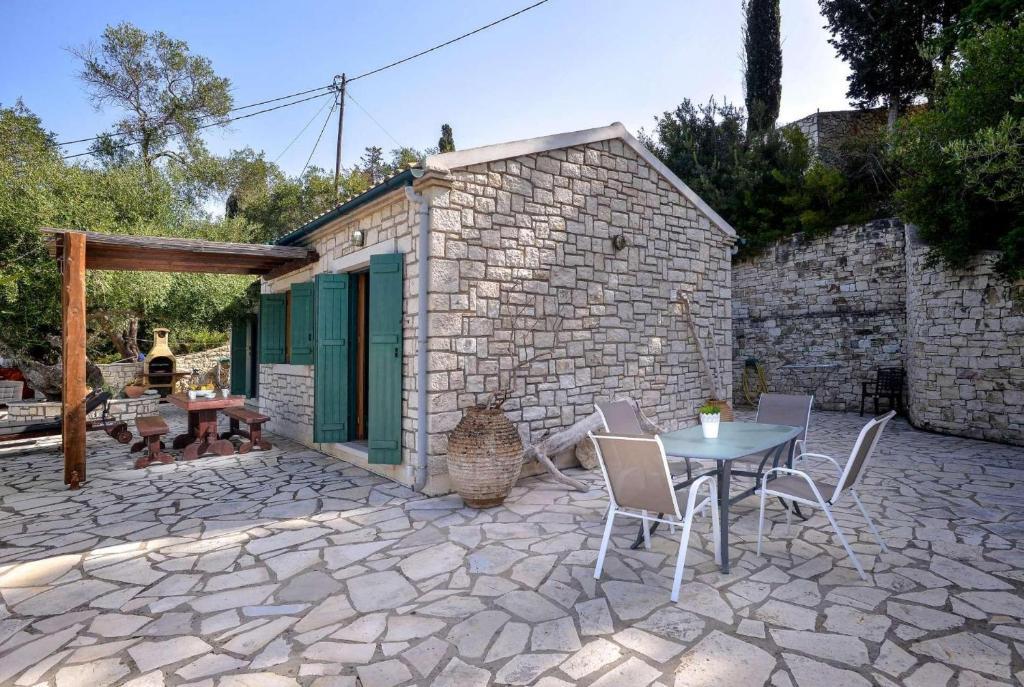 Beautiful villa with private pool and terrace