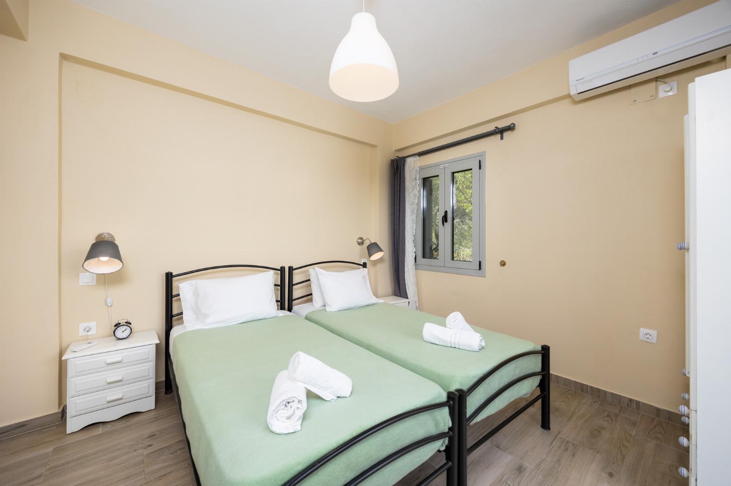 Twin bedroom with A/C