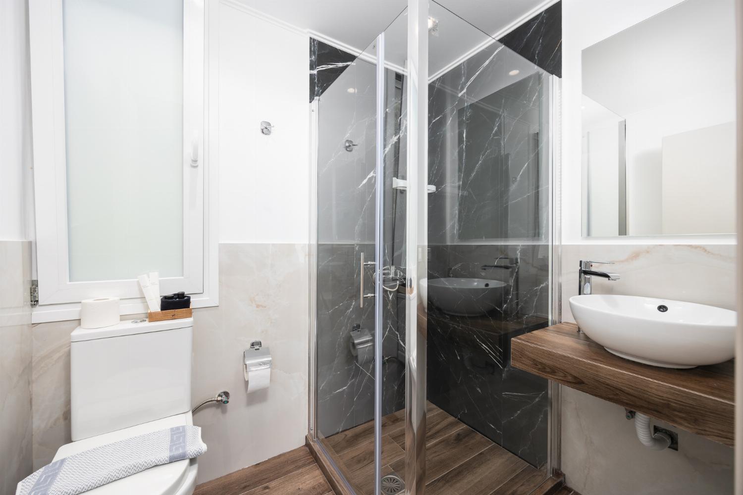 En suite bathroom with shower