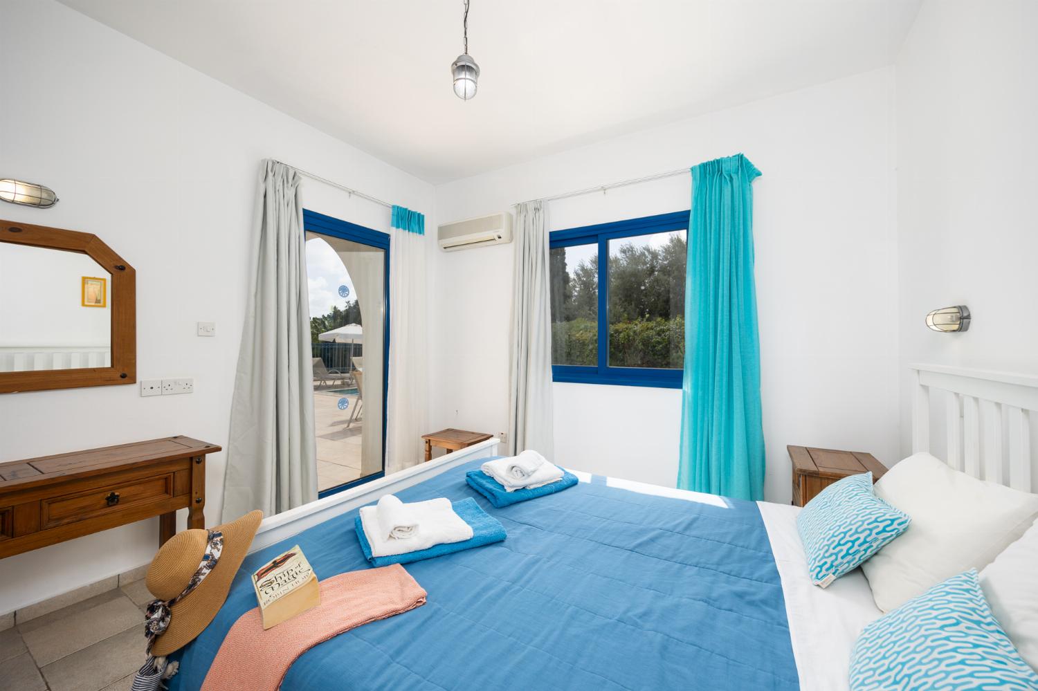 Double bedroom with en suite bathroom and A/C