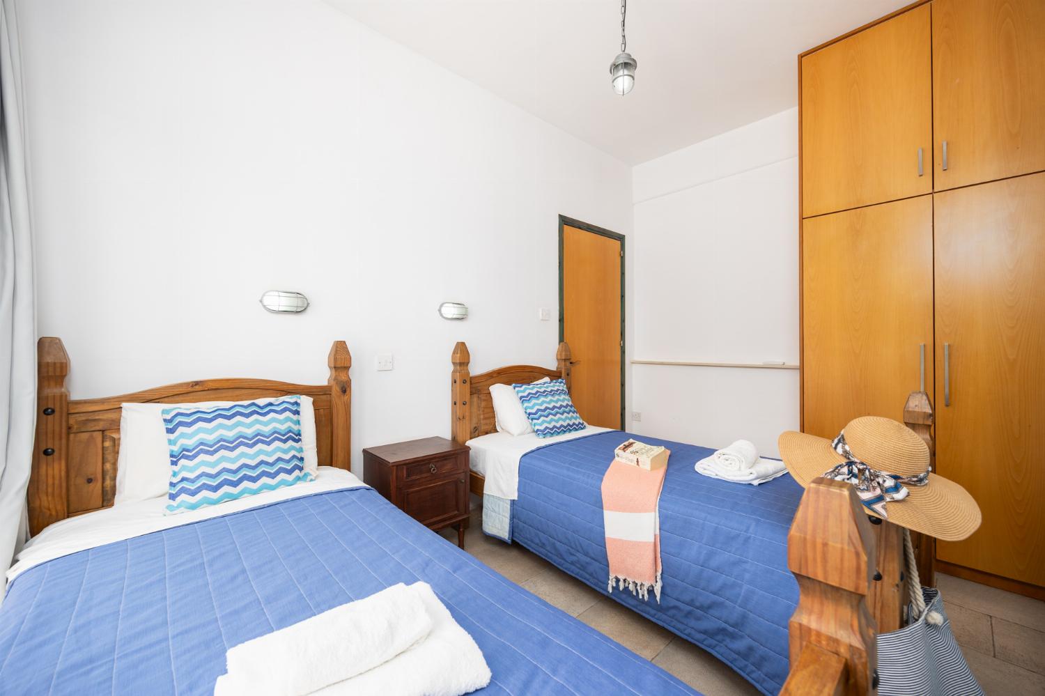 Twin bedroom with A/C