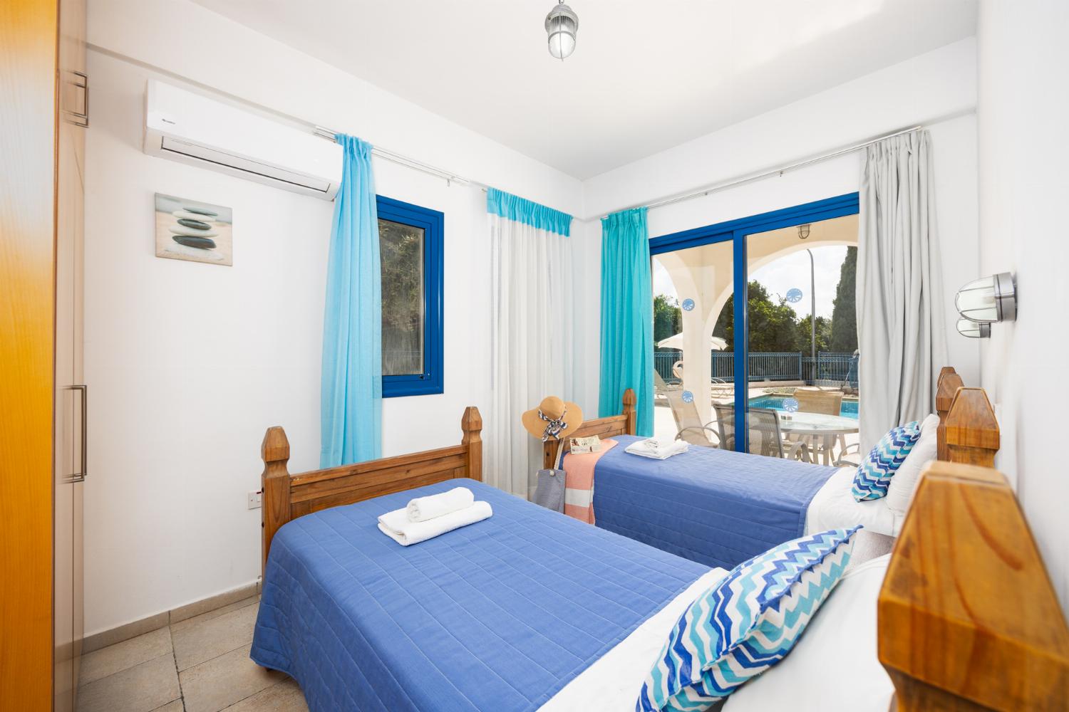 Twin bedroom with A/C