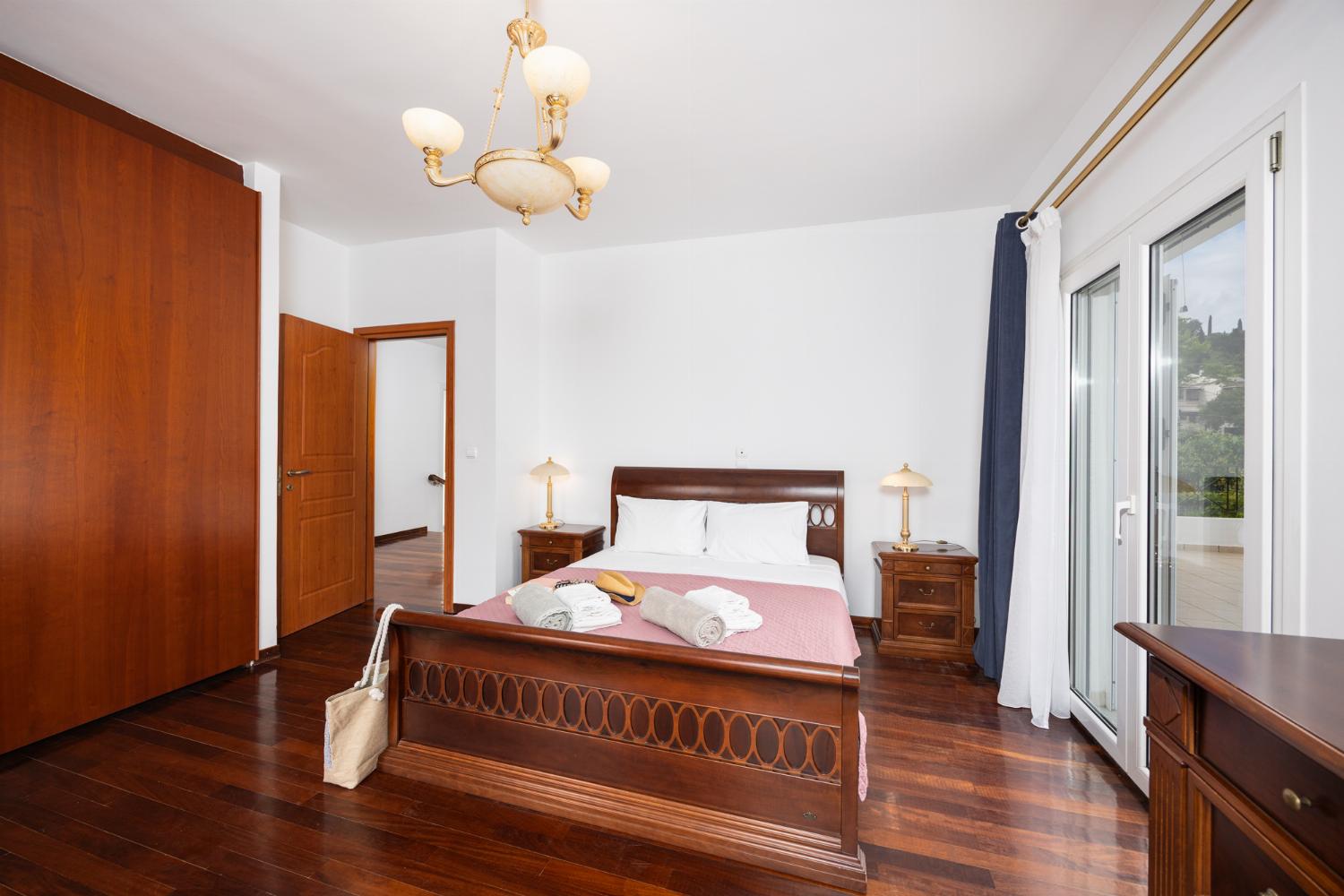 Double bedroom with A/C