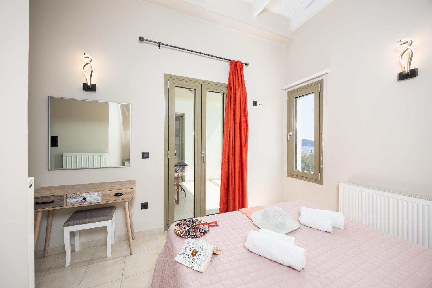 Double bedroom with en suite bathroom and A/C