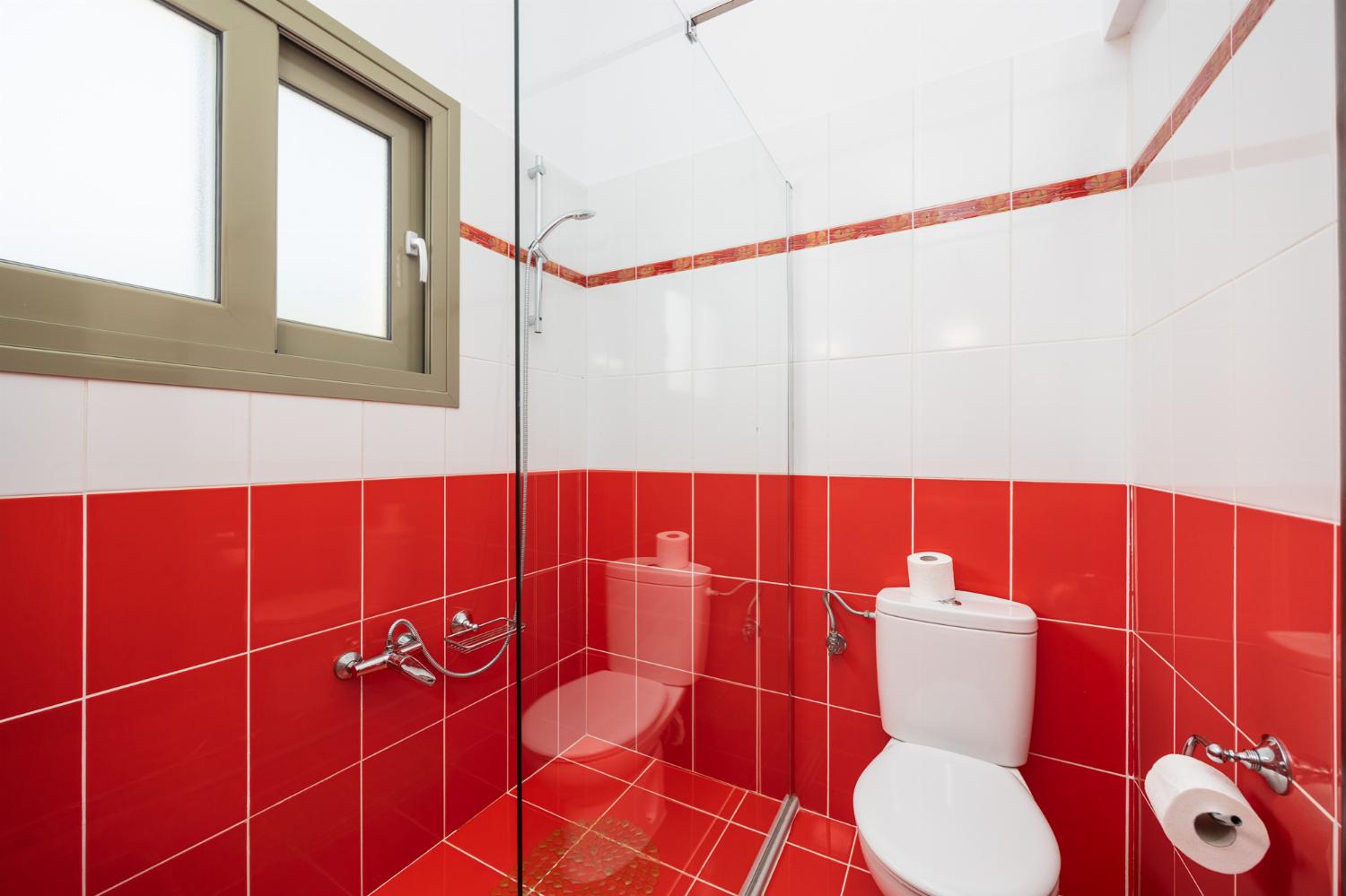 En suite bathroom with shower