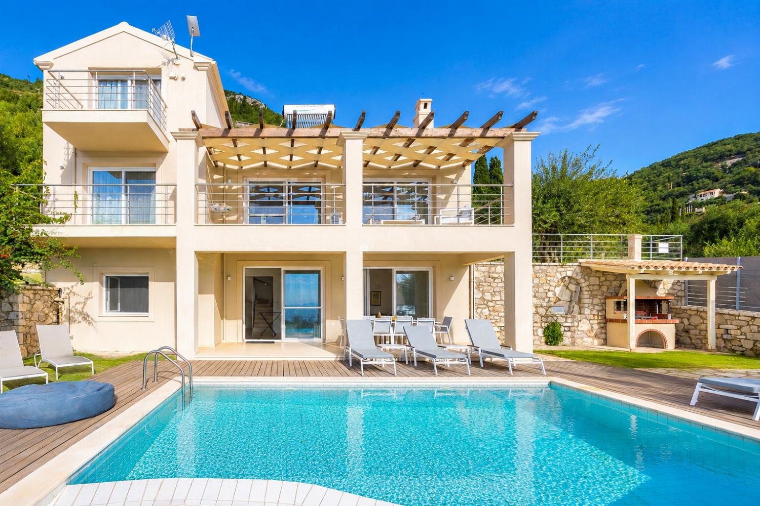 Beautiful villa with private pool and terrace