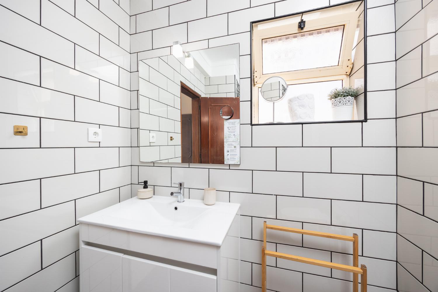 En suite bathroom with shower