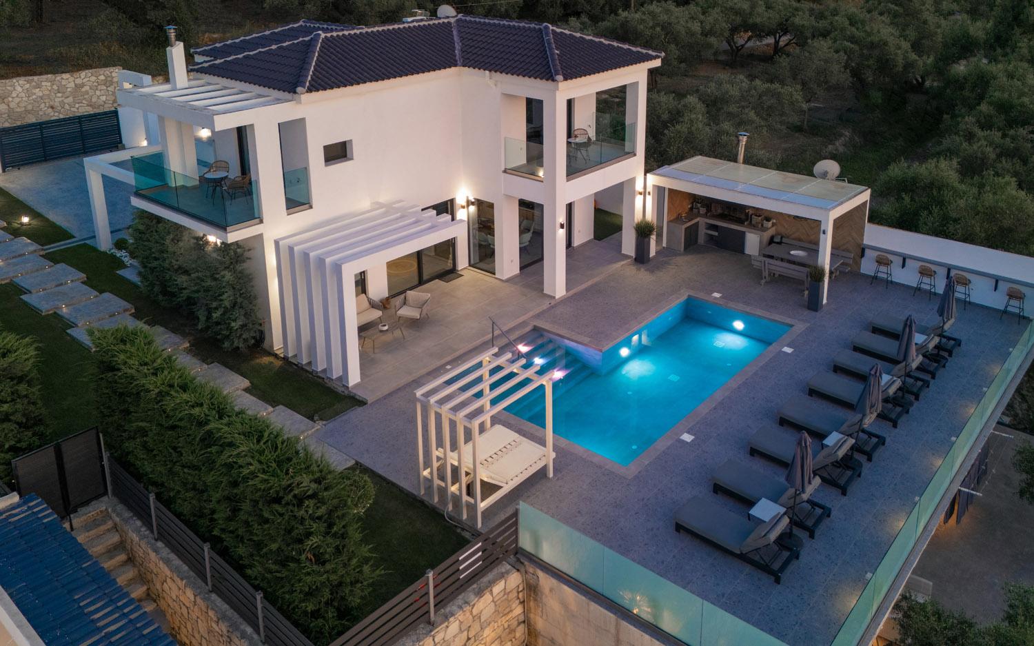 Beautiful villa with private pool and terrace