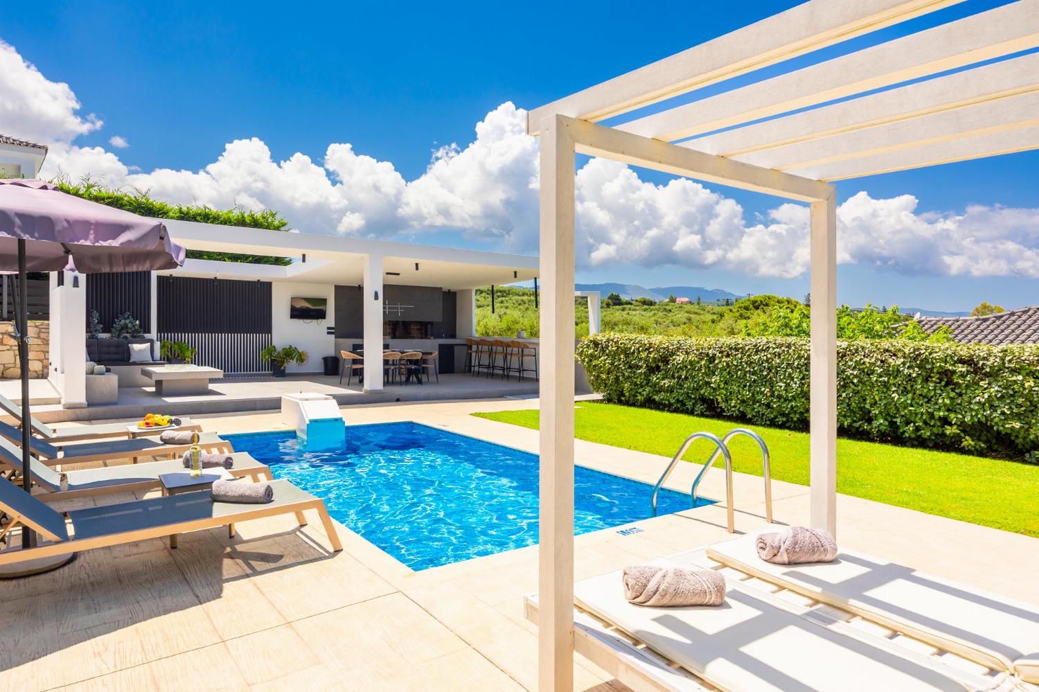 Private pool and terrace