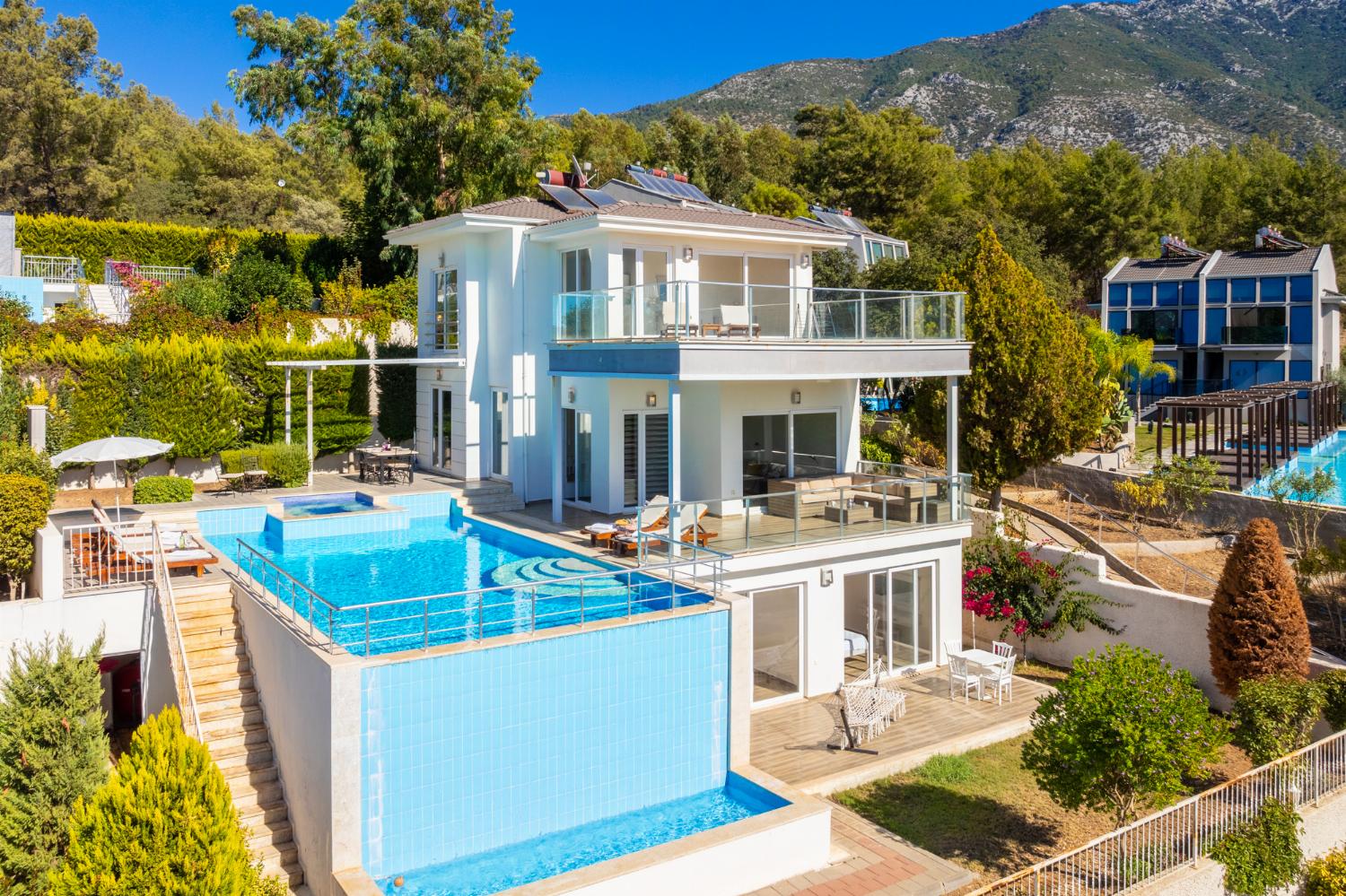 Beautiful villa with private pool and terrace