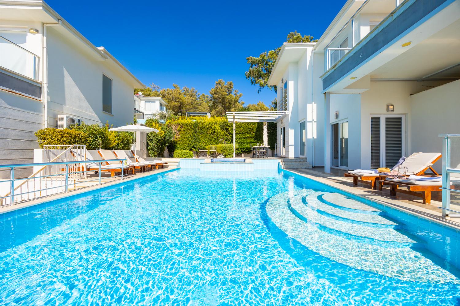 Beautiful villa with private pool and terrace