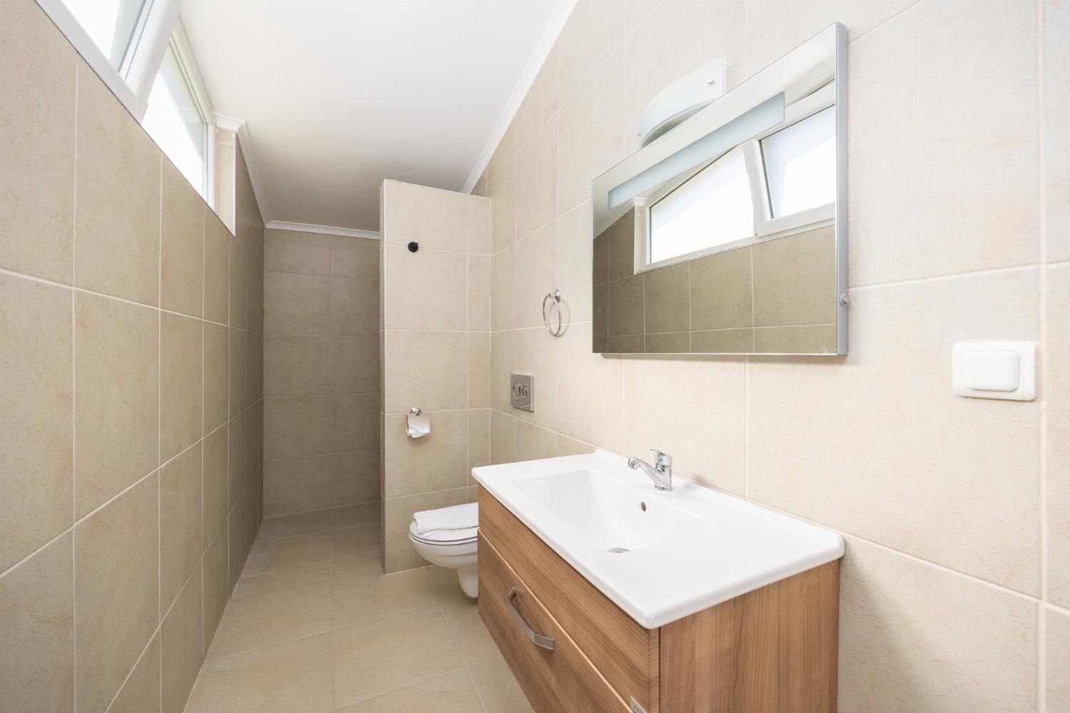 En suite bathroom with shower