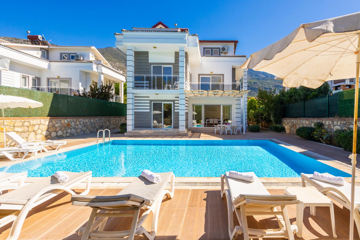 Beautiful villa with private pool and terrace