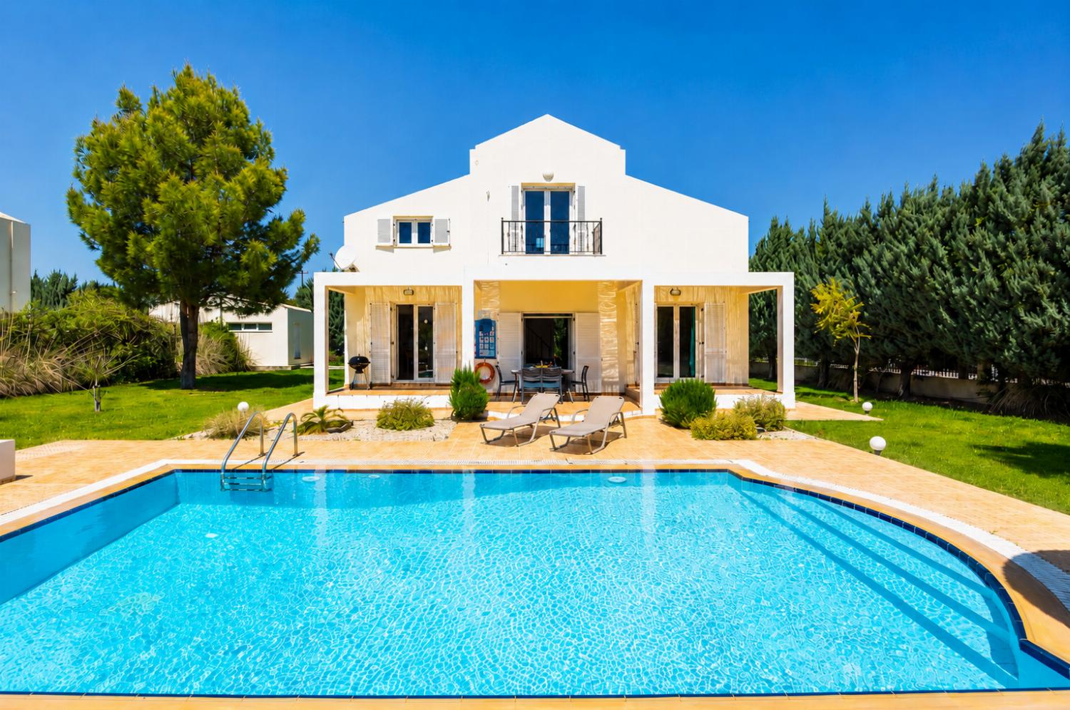 Beautiful villa with private pool and terrace