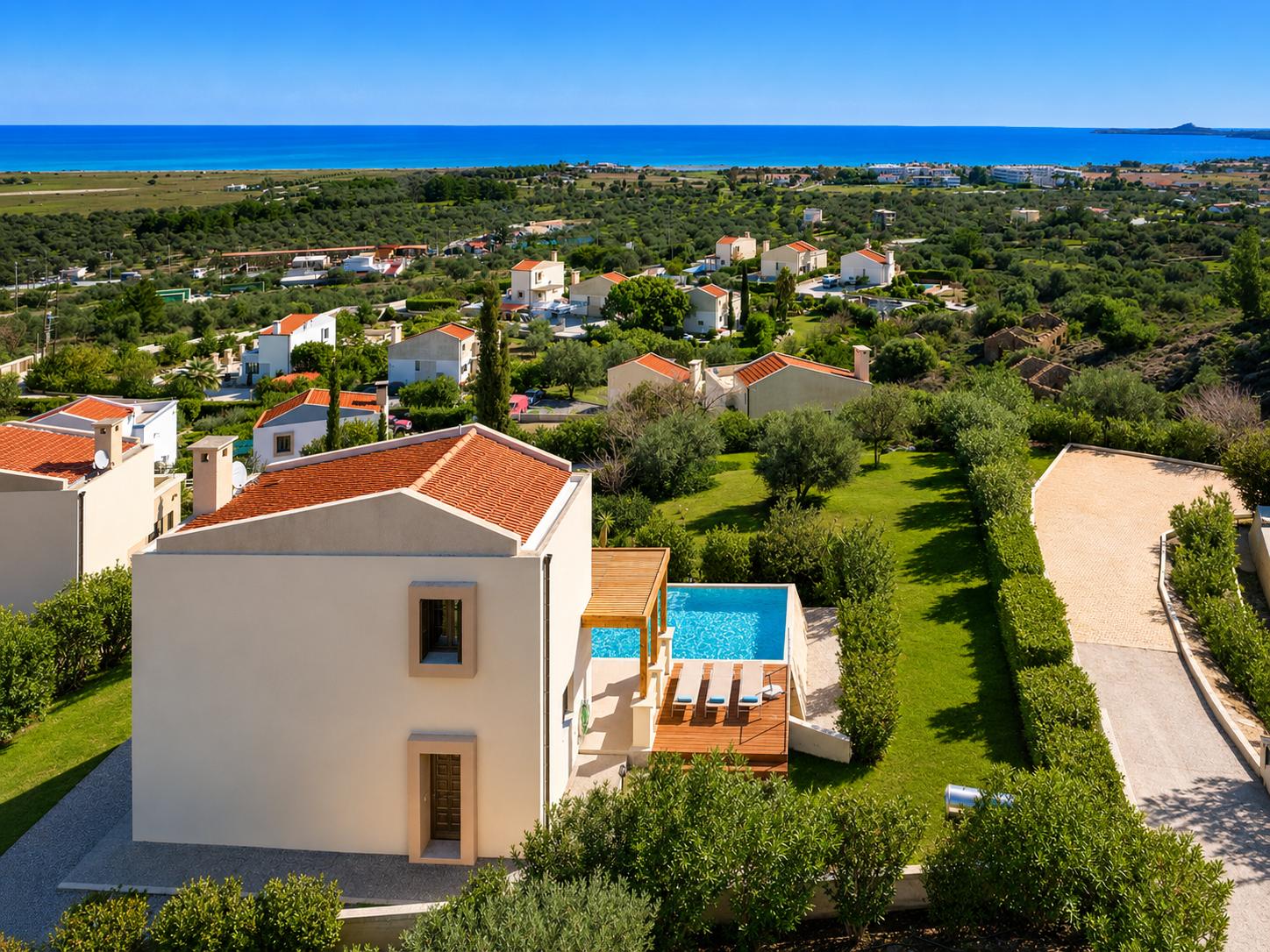 Beautiful villa with private pool and terrace
