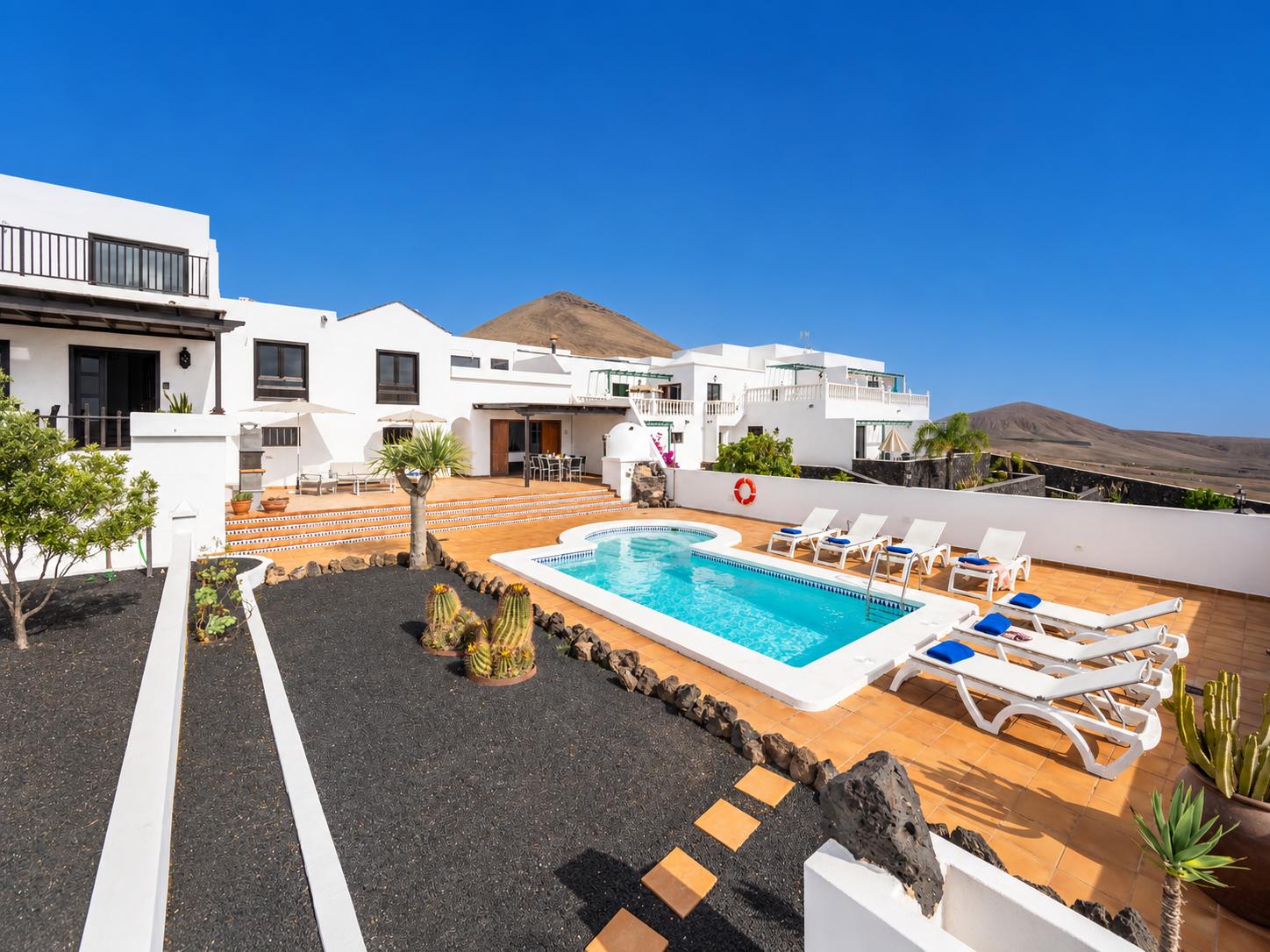 Beautiful villa with private pool and terrace with sea views