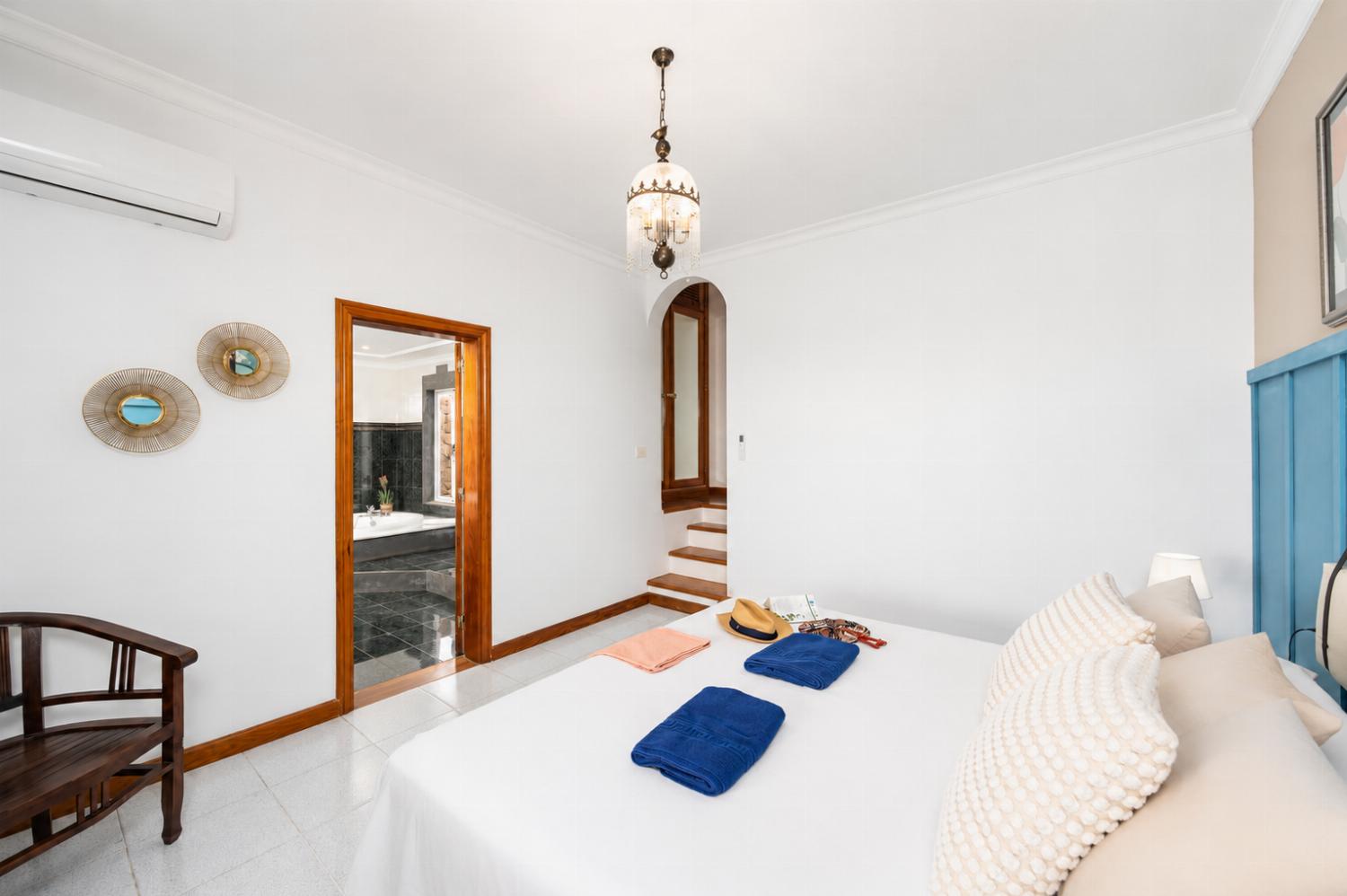 Double bedroom with en suite bathroom and A/C