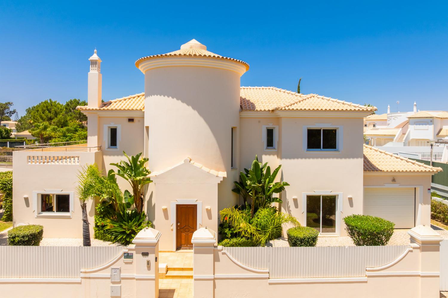 Beautiful villa with private pool and terrace
