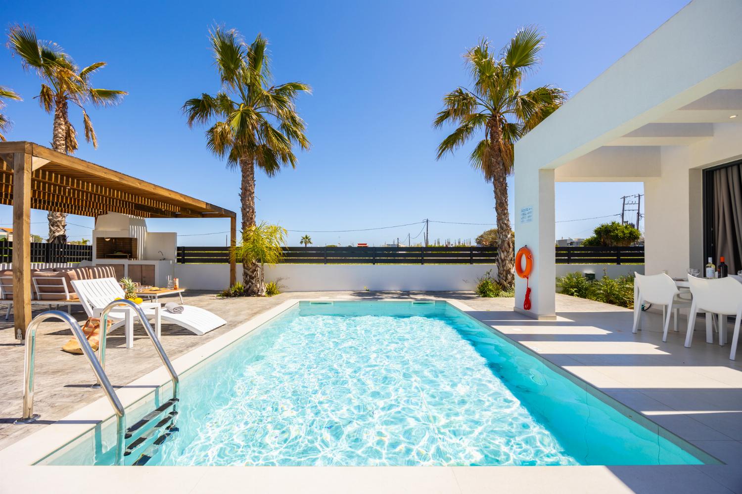 Private pool and terrace