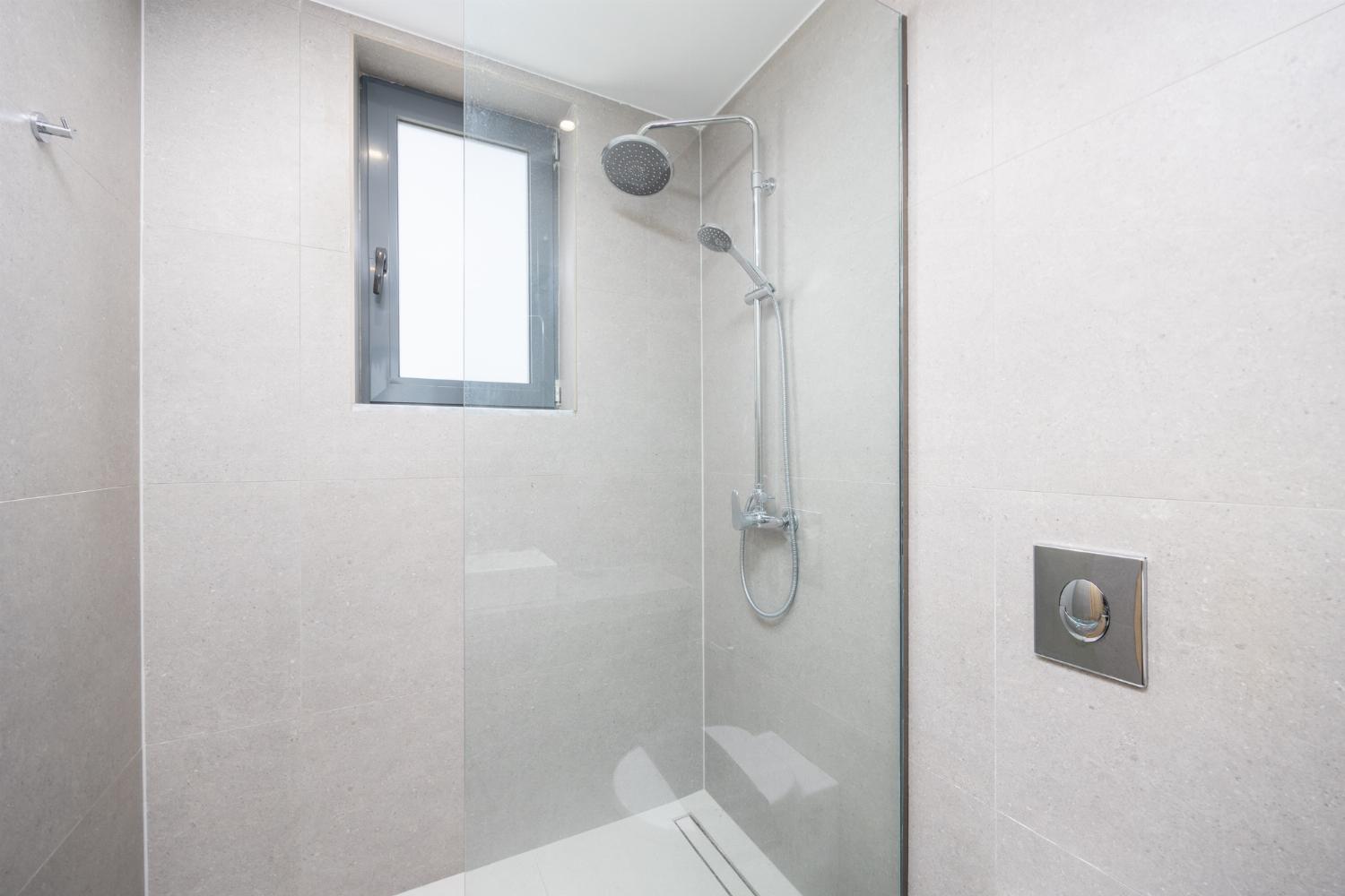 En suite bathroom with shower