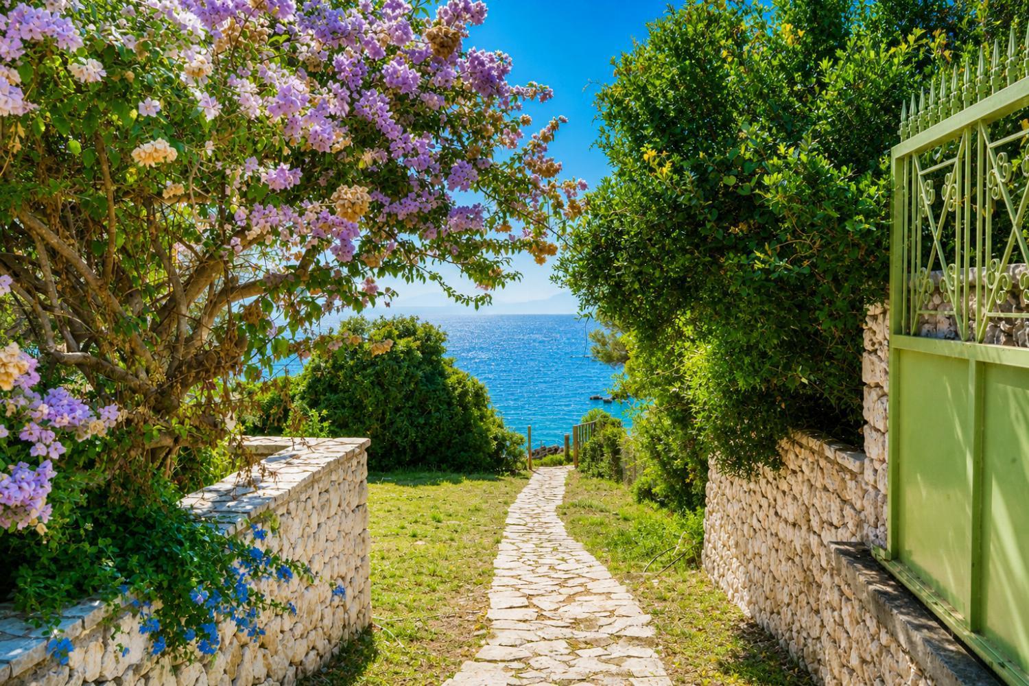 Walkway to swimming platform