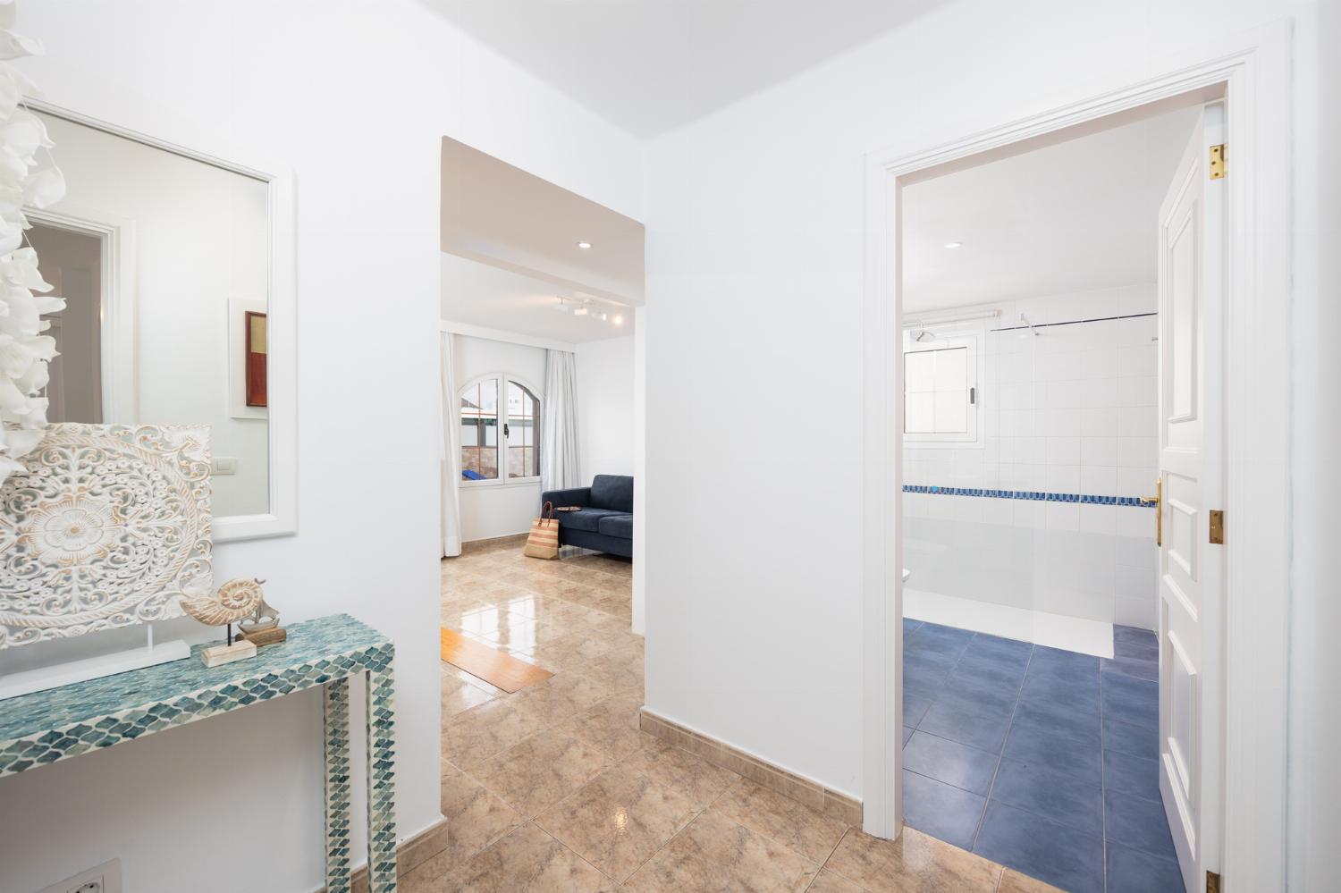Twin bedroom with en suite bathroom and A/C