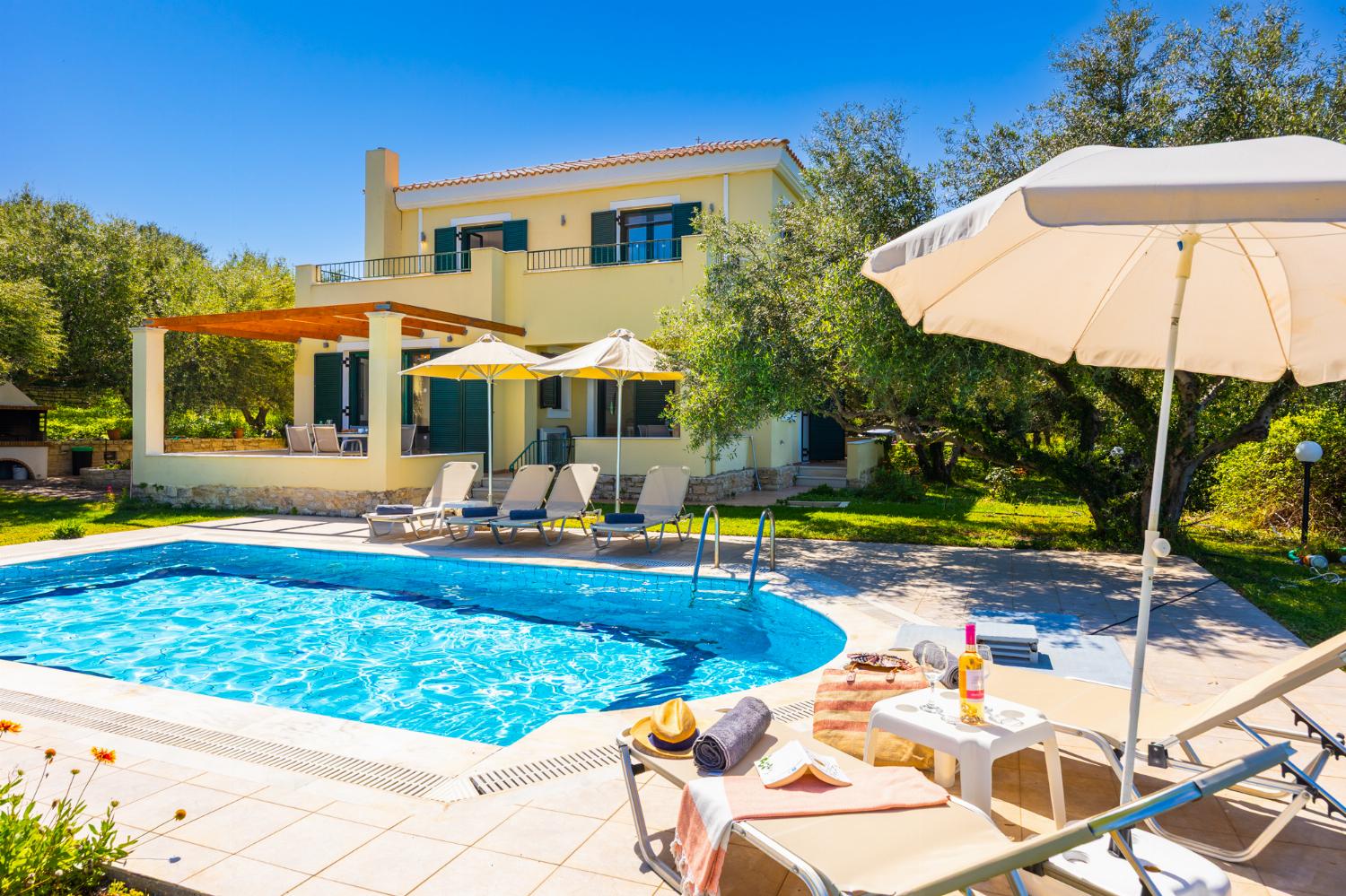 Beautiful villa with private pool and terrace with sea views