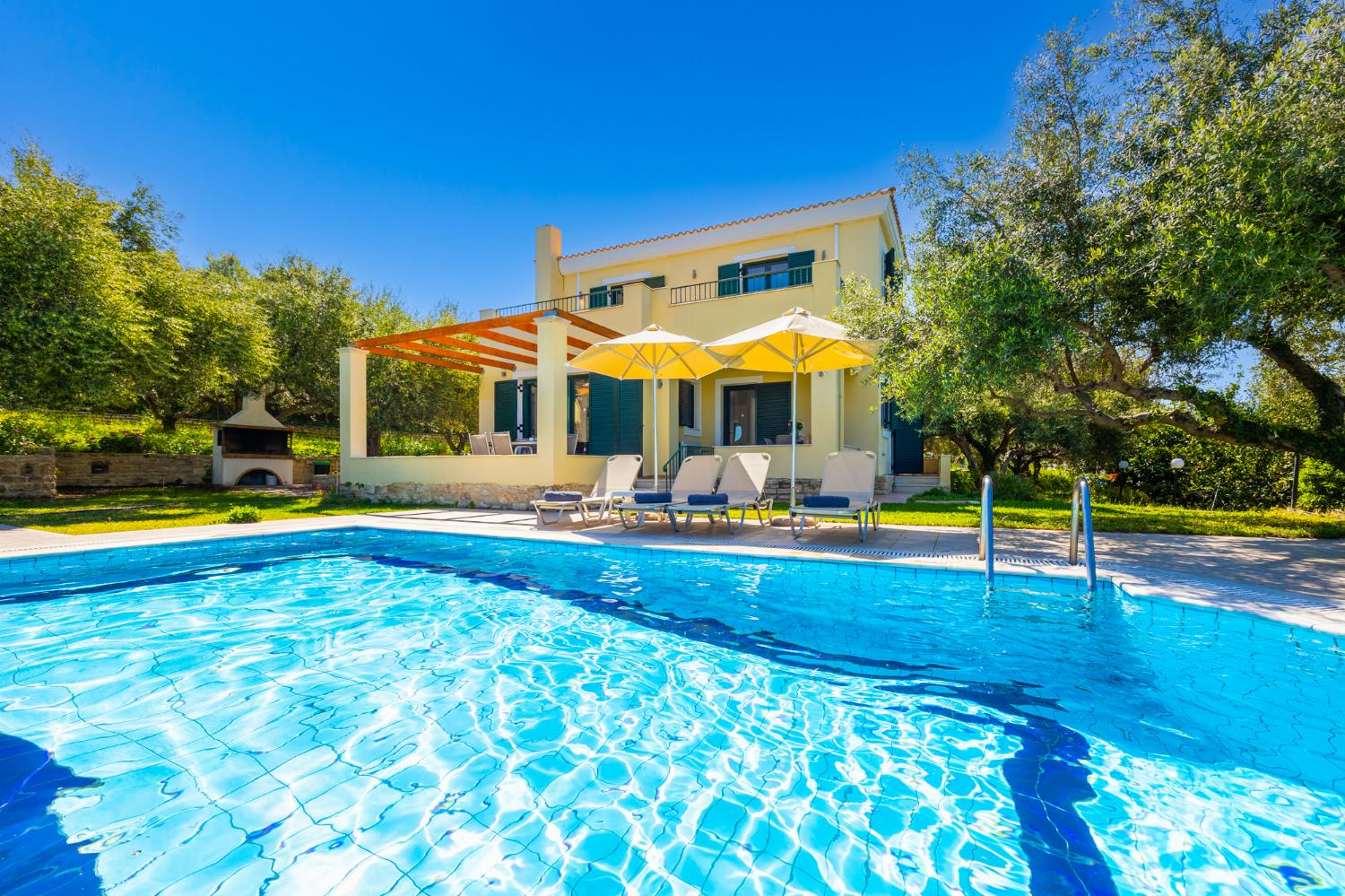 Beautiful villa with private pool and terrace with sea views