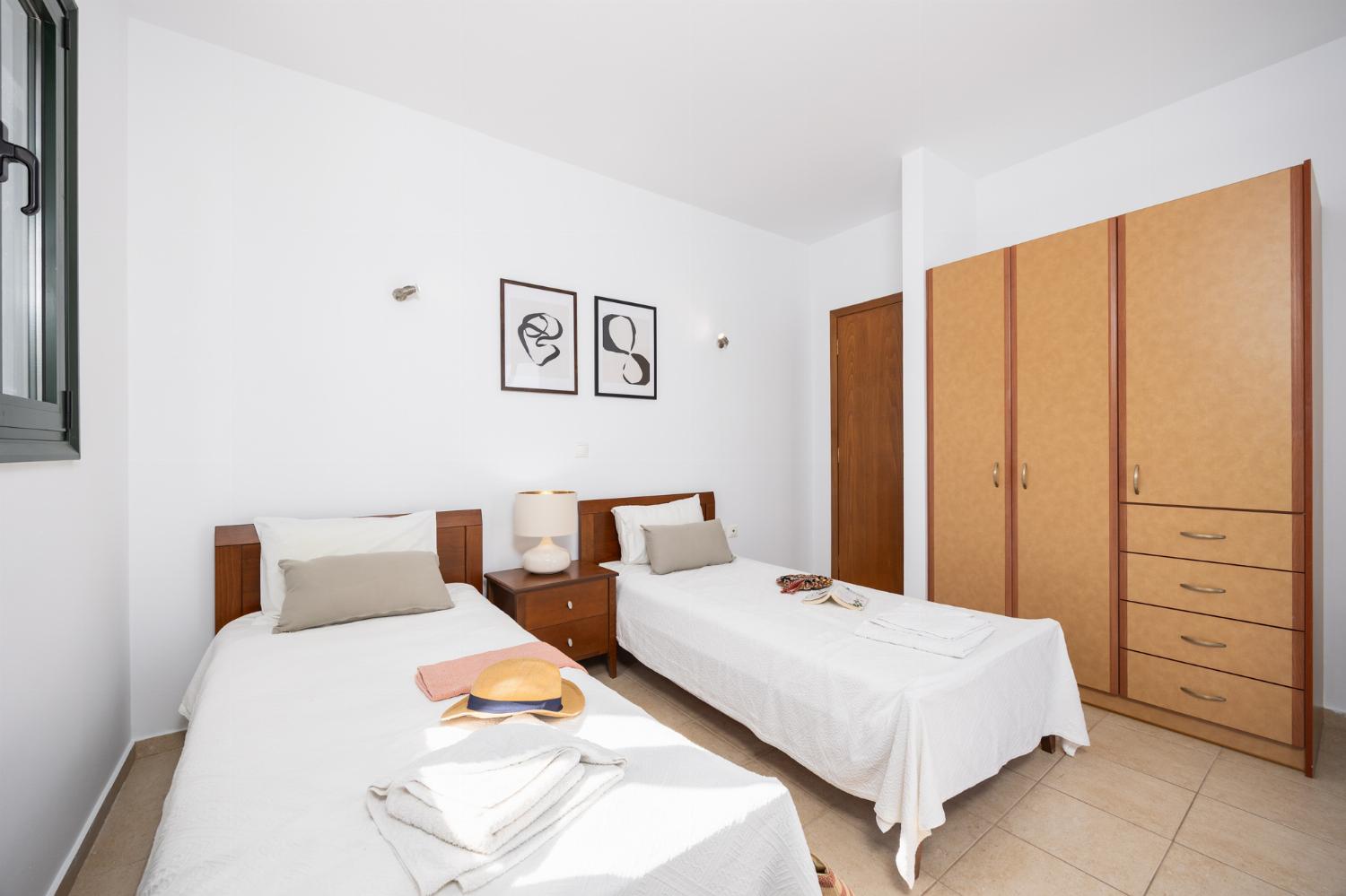 Twin bedroom with A/C