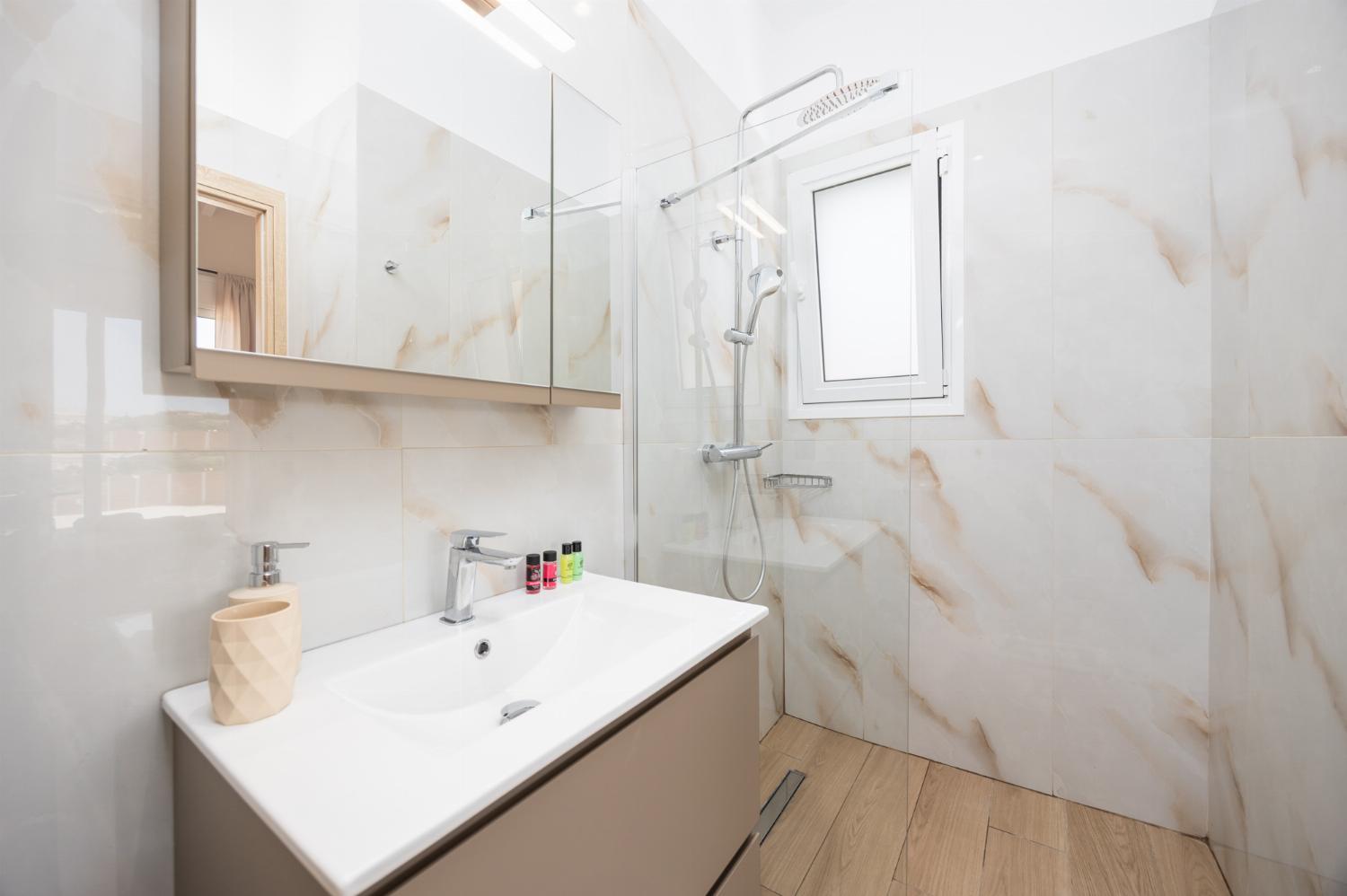 En suite bathroom with shower