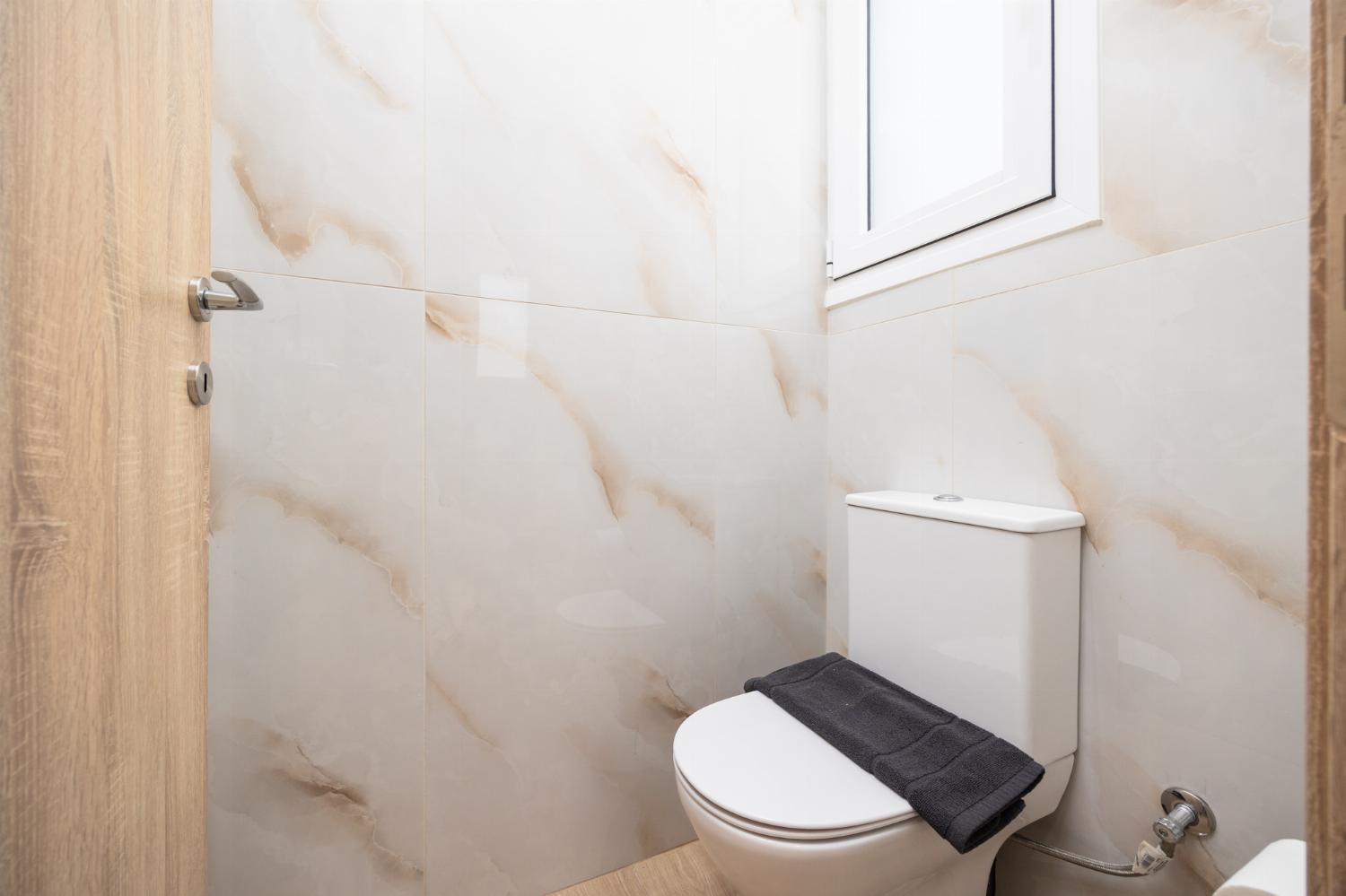 En suite bathroom with shower