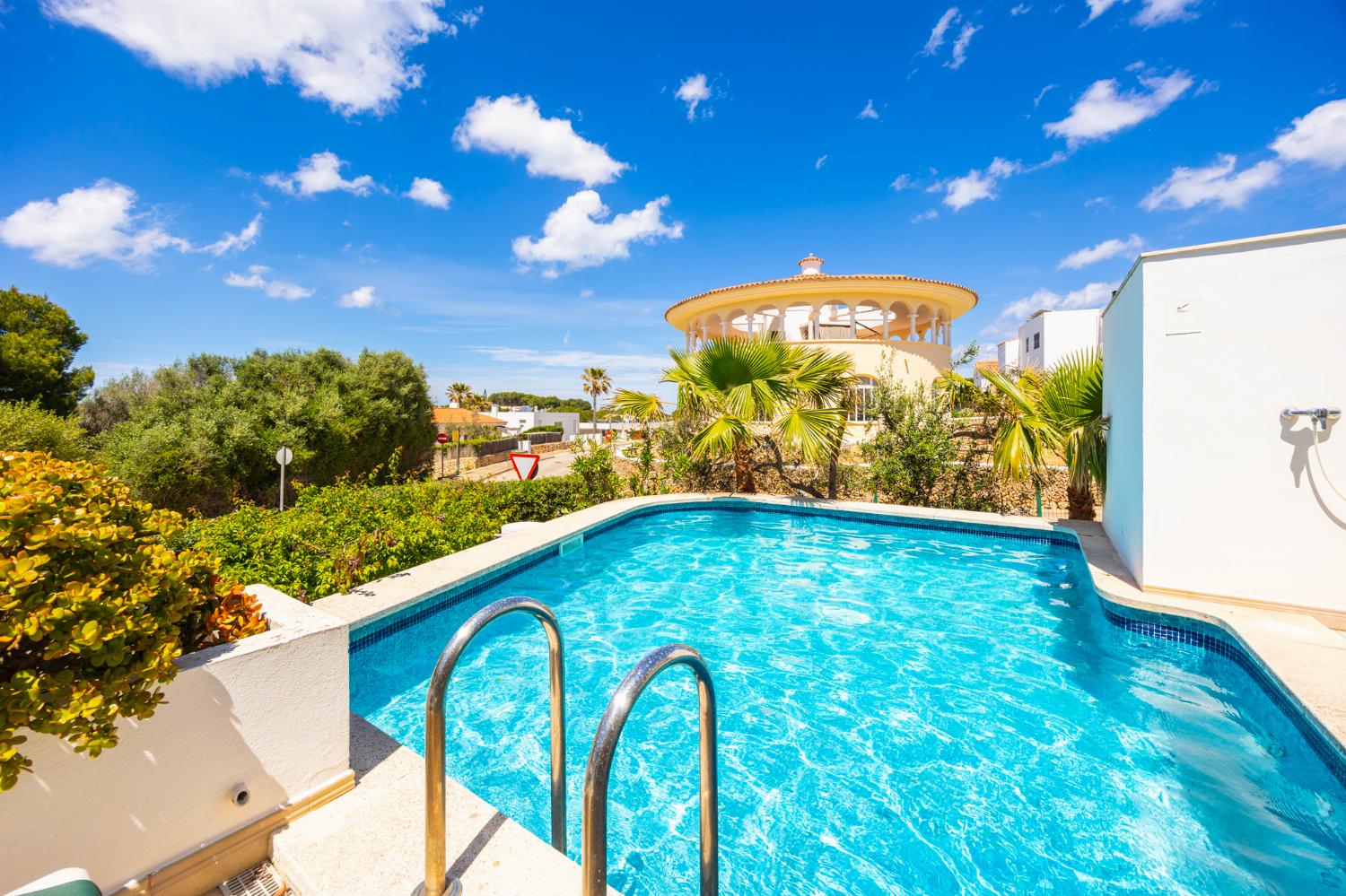 Orivate pool and terrace