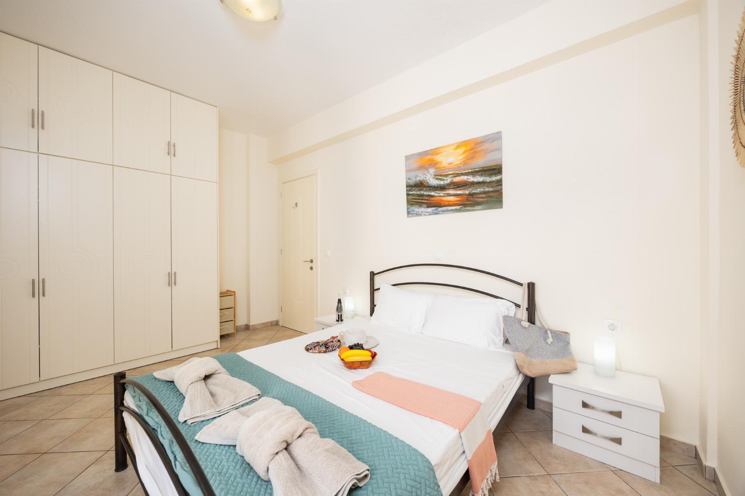 Double bedroom with en suite bathroom and A/C