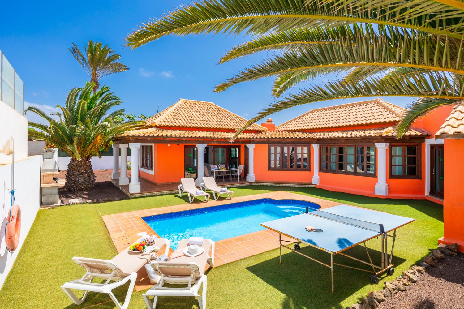 Beautiful villa with private pool and terrace