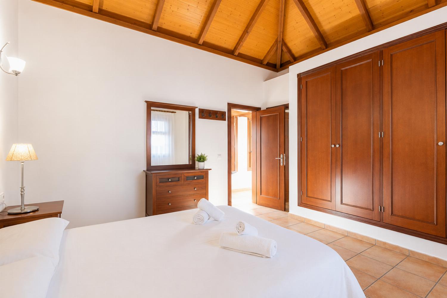 Double bedroom with en suite bathroom and A/C