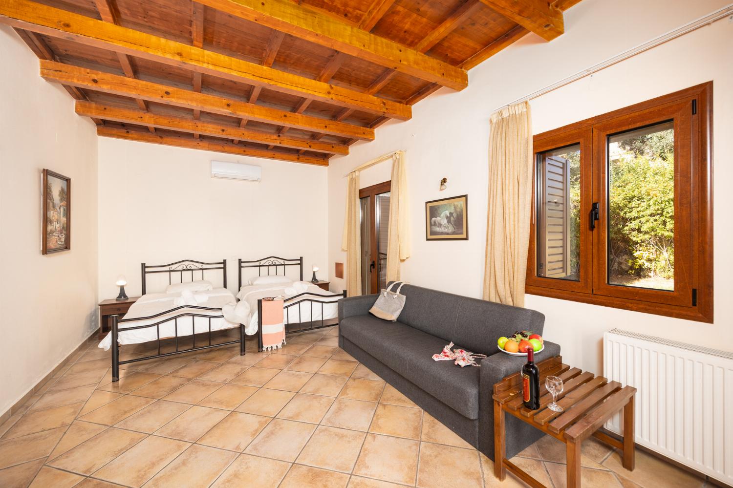 Twin bedroom with A/C