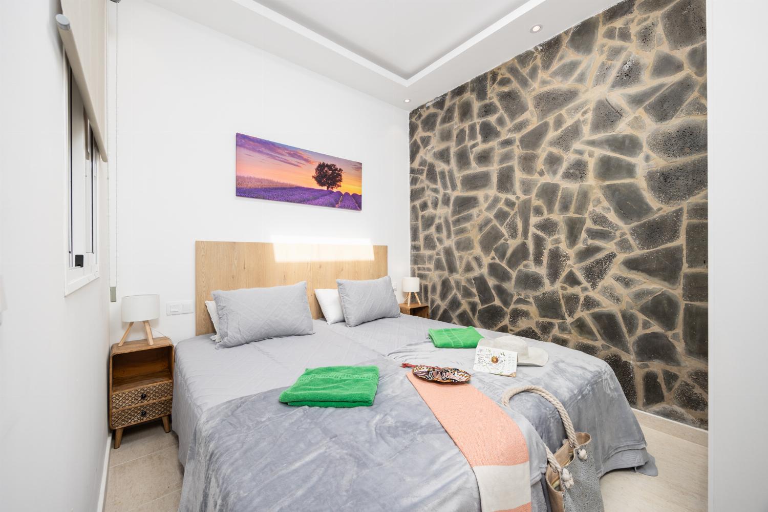 Twin bedroom with A/C