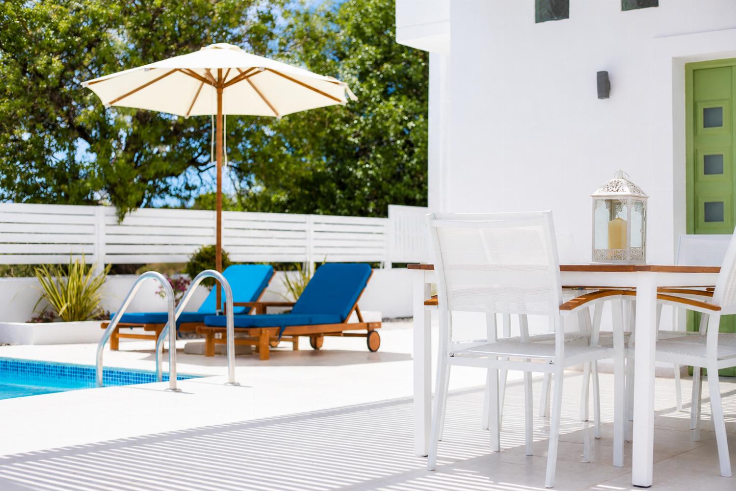 Private pool and terrace