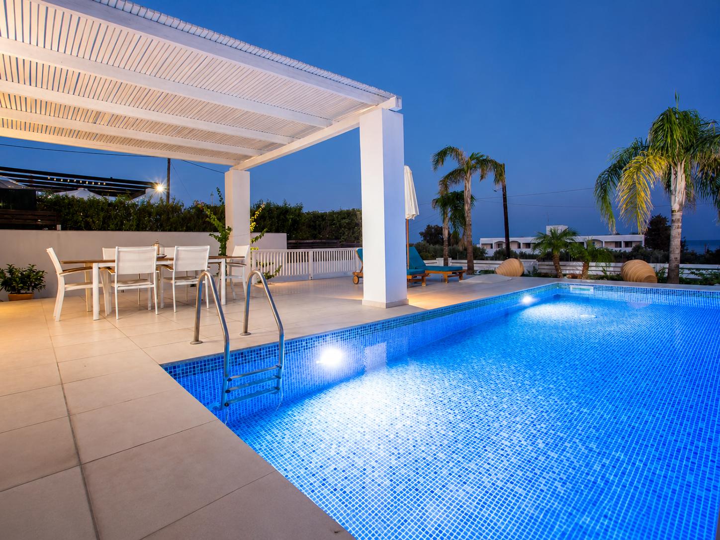 Private pool and terrace
