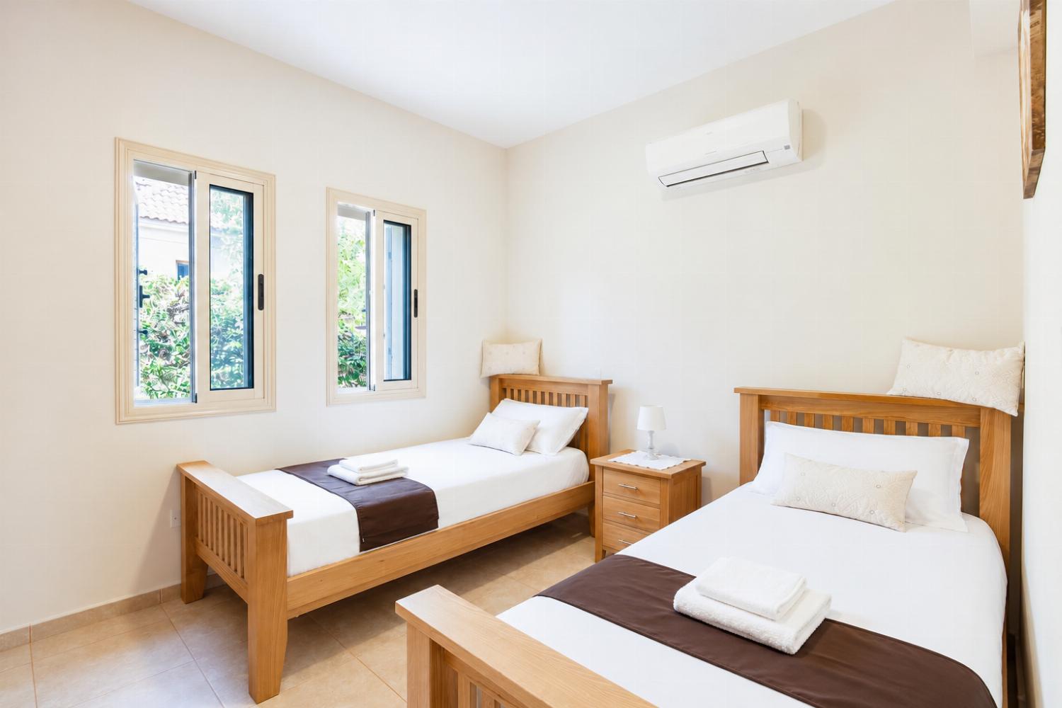 Twin bedroom with A/C
