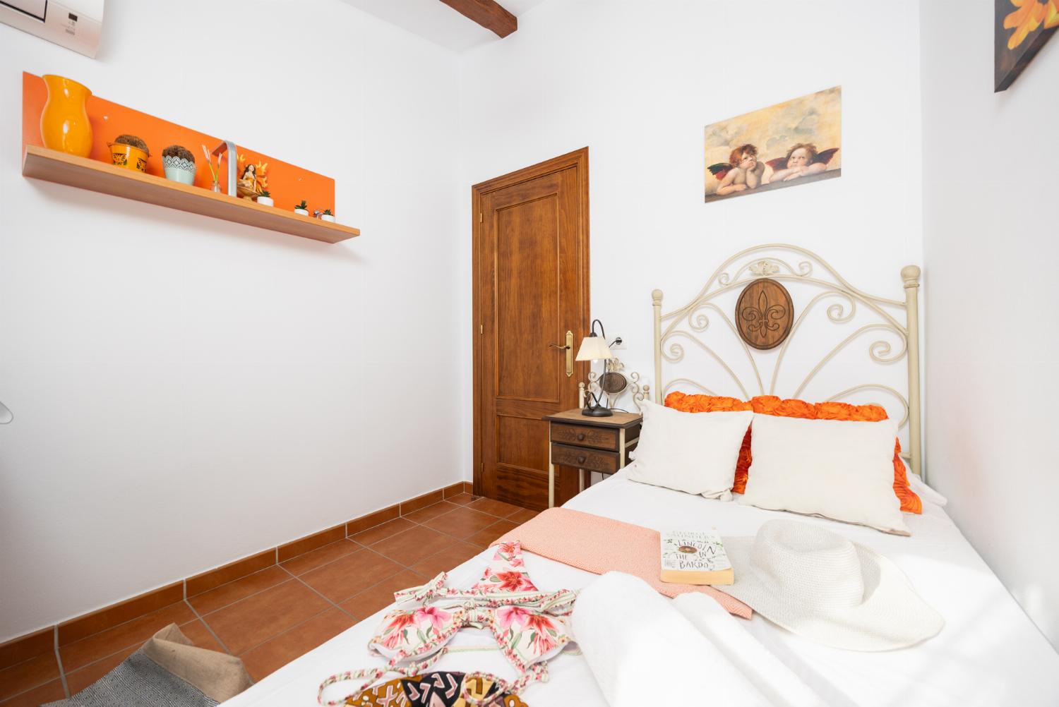 Single bedroom with A/C