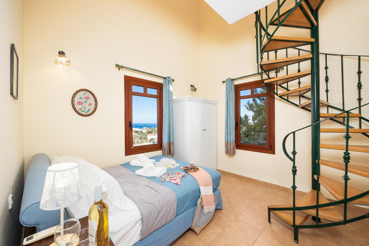 Double bedroom with en suite bathroom and A/C