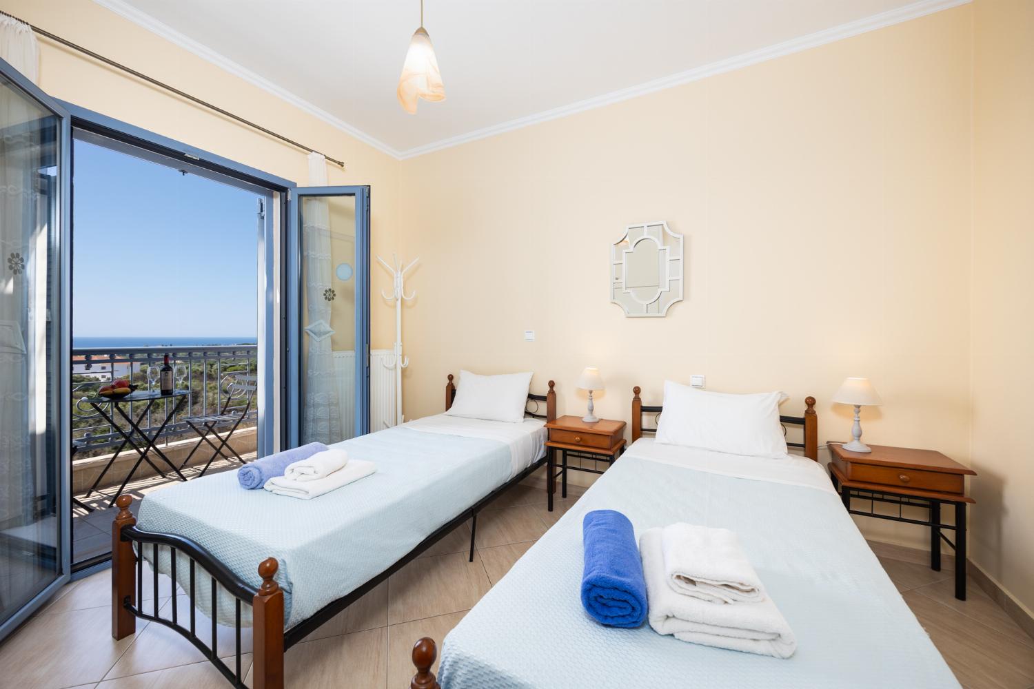 Twin bedroom with A/C