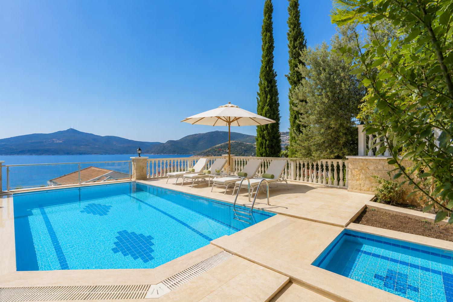 Beautiful villa with private pool and terrace with sea views