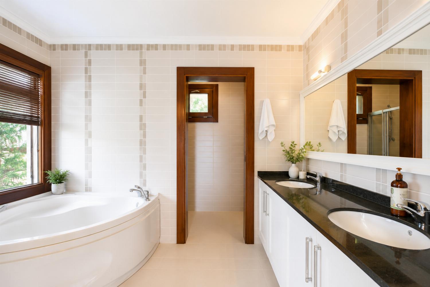 En suite bathroom