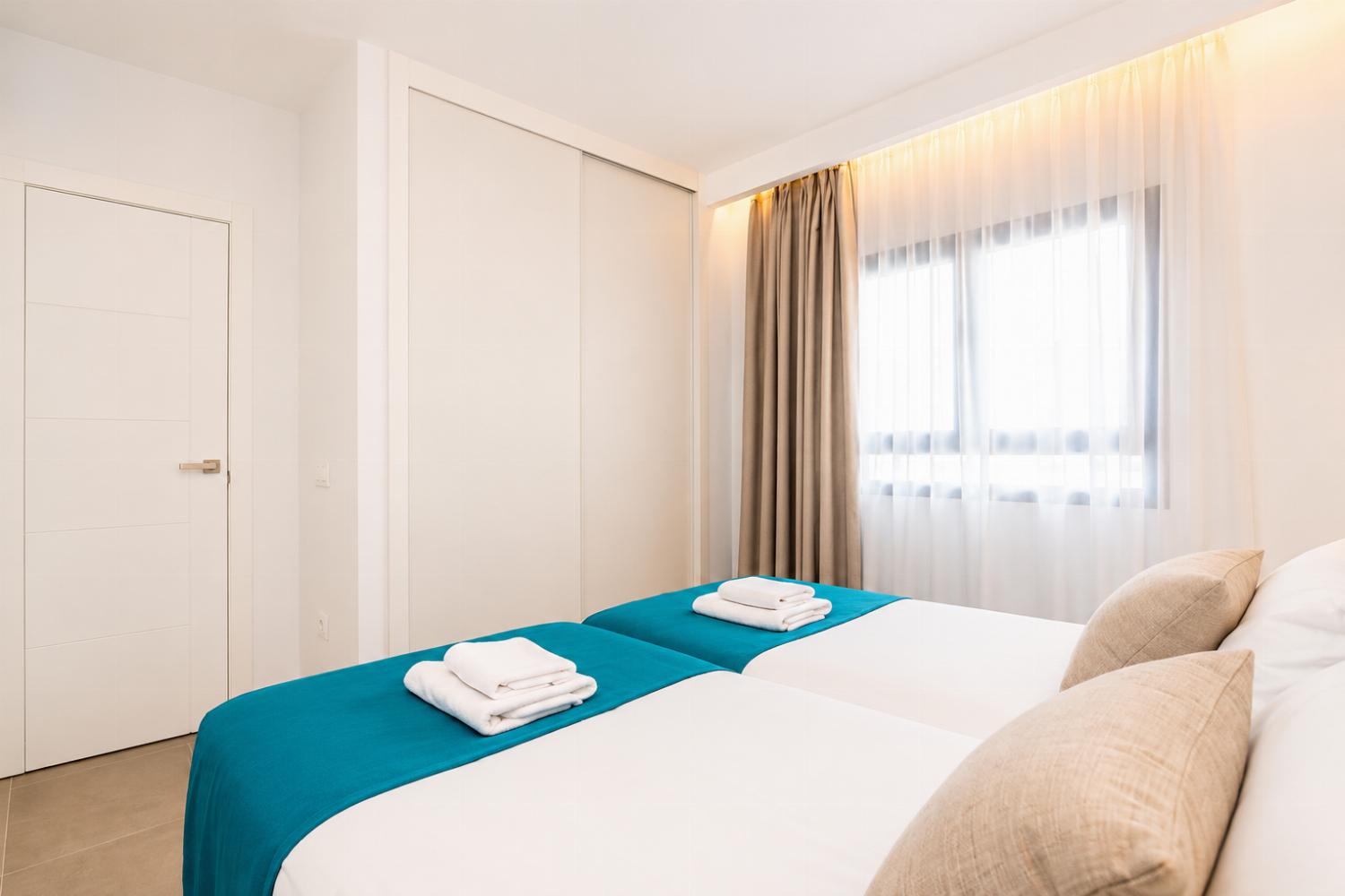 Twin bedroom with A/C