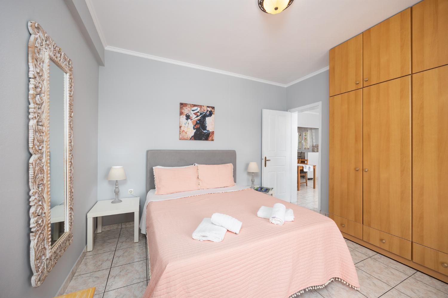First floor: double bedroom with A/C and sea views