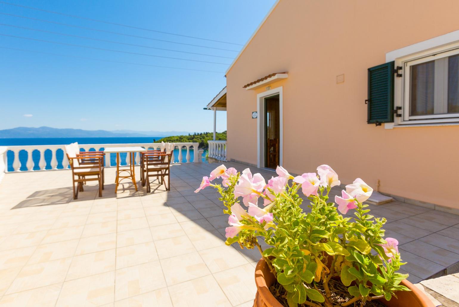 Beautiful villa with private terrace 