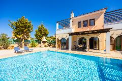 Villa Nikolas is part of 4369